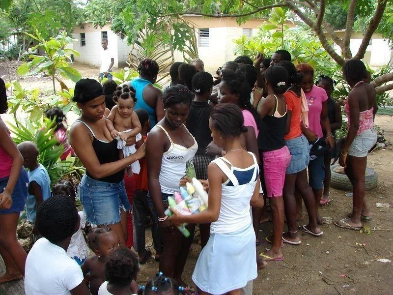 Village Project - Donation-Days in Bateys Village Project - Donation-Days in Bateys